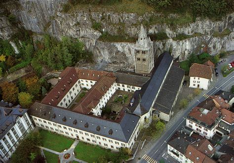 Abbaye De St Maurice Monastère Parcourez Le Valais