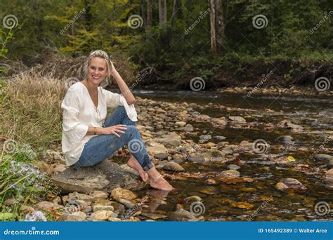 A Lovely Blonde Model Enjoys An Autumn Day Outdoors At The Park Stock Image Image Of Glamour