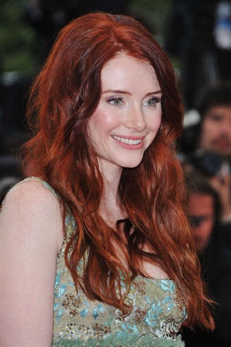 perfect curly esque hair courtesy of bryce dallas howard brice dallas howard red hair