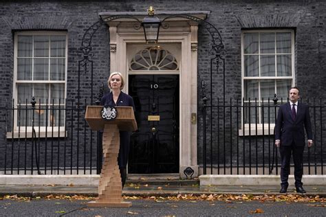 Renuncia Liz Truss La Primera Ministra Británica Tras Solo 45 Días En
