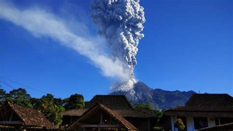 pasca erupsi freatik gunung merapi berstatus normal