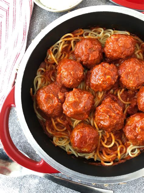 Make This Spaghetti And Turkey Meatballs Recipe For Dinner This Week