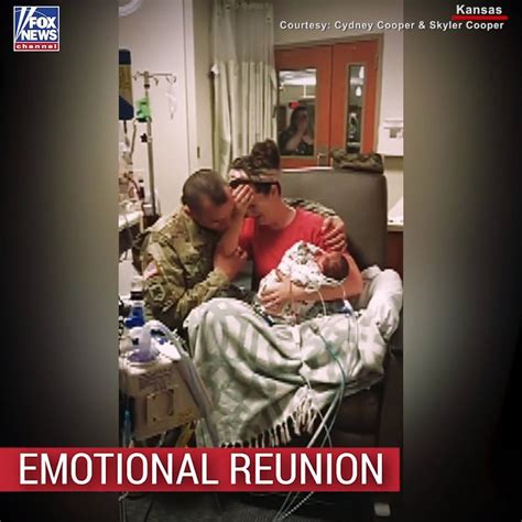 Soldier Surprises Wife At Hospital After Birth Of Twins Heartwarming A Us Army Soldier Who