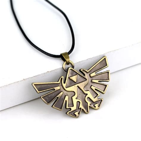 2016 anime the legend of zelda triforce vintage shield skyward sword necklace with rope chain
