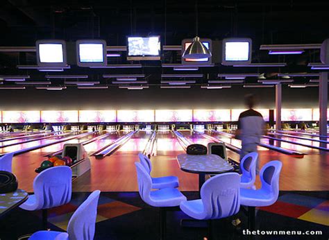 Alley cats entertainment is the perfect place for fun! Fat Cats Bowling Ogden | The Fat Cats bowling alley at the ...