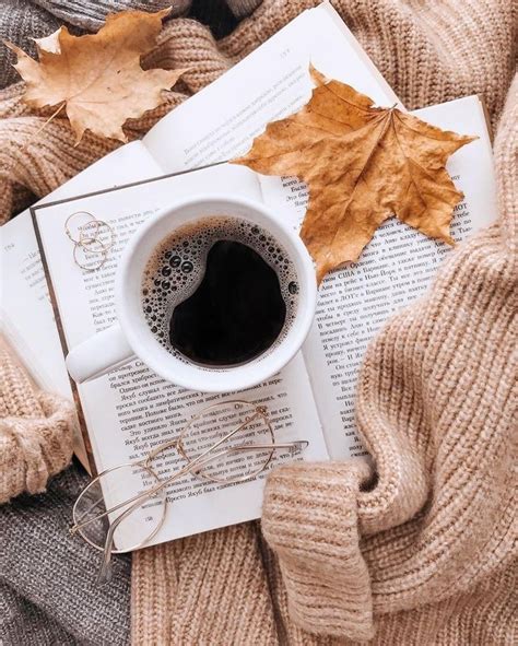 Pin By Алина On Сохраненные пины Coffee And Books Autumn Photography