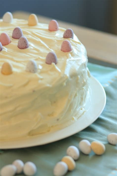 Who doesn't love a tasty cake with a side of homemade ice cream? You Eat With Your Eyes!!: Mark's Easter Carrot & Cinnamon Cake with Lots of Frosting!!