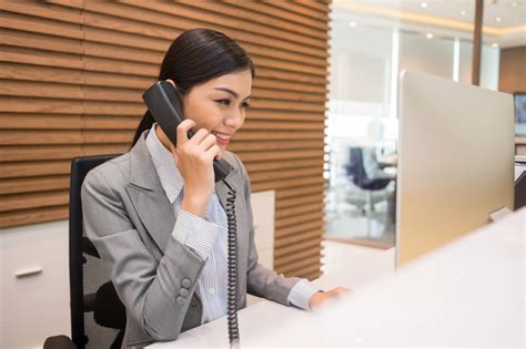 3 Right And Wrong Ways To Answer A Phone Call From A Digital Lead Firm