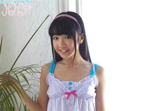 Momo Shiina Gravure Junior Idols Blog Sexiz Pix