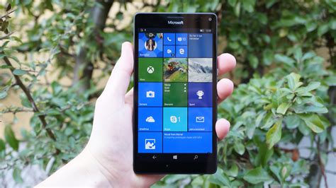 Microsoft lumia 950 xl is an upcoming smartphone by microsoft with an expected price of myr in malaysia, all specs, features and price on this page are unofficial, official price, and specs will be update on official announcement. Test: Microsoft Lumia 950 XL