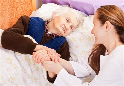 What Are The Different Elderly Care Jobs With Pictures