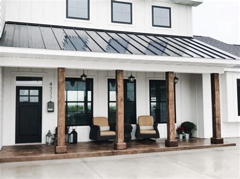 White With Black Modern Farmhouse Porch Metal Roof In 2020 White
