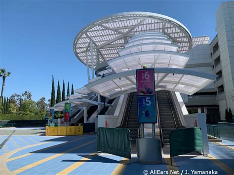 First Phase Of Disneylands Pixar Pals Parking Garage Now Open
