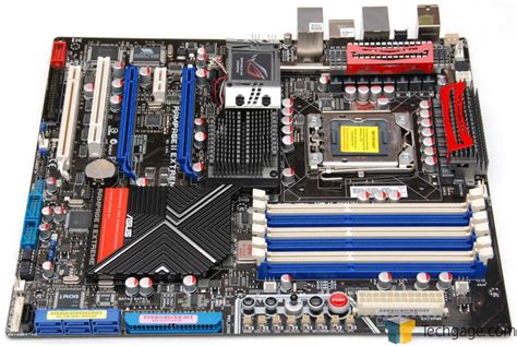 The extreme has a power design unlike any other motherboard we have reviewed. Techgage Image - ASUS Rampage II Extreme