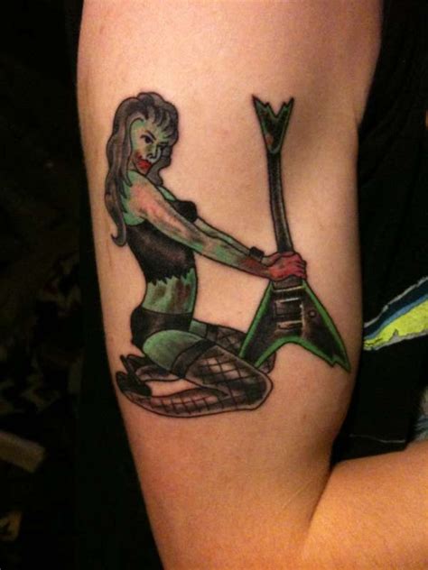 25 Attractive Pin Up Girl Tattoos SloDive