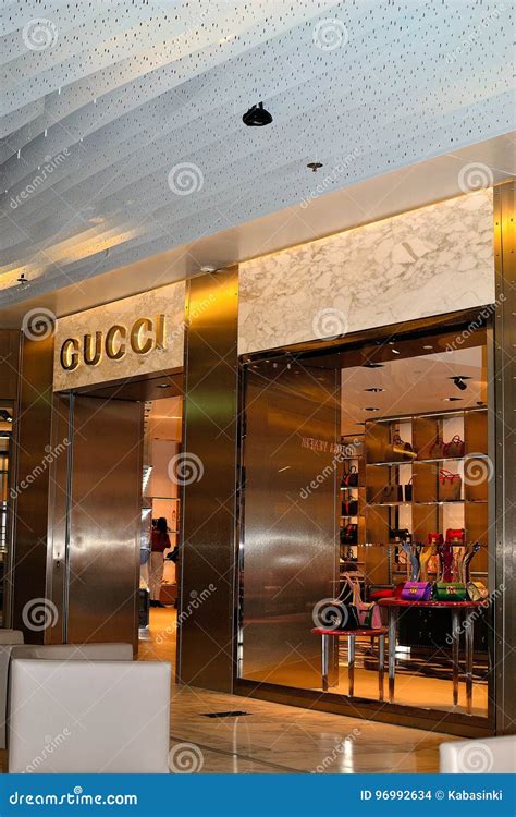 Gucci Sklep W Schiphol Lotnisku Holandia Obraz Stock Editorial Obraz