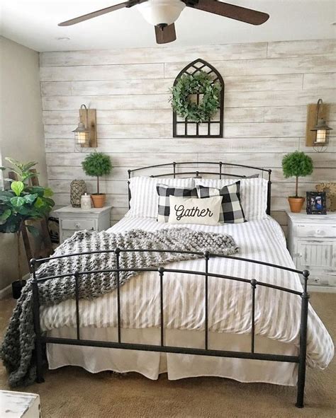 Cozy Bedroom In 2020 Farmhouse Style Master Bedroom Master Bedrooms