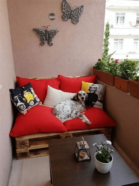 37 Lovely Small Porch Apartment Balconies Ideas Hmdcrtn