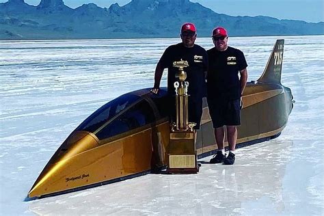 Worlds Fastest Piston Engine Wheel Driven Vehicle Tops 333 Mph At