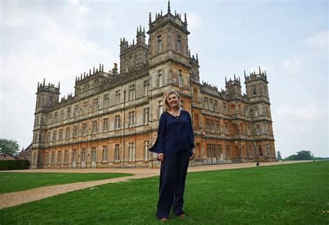 Meet The Countess Who Lives At The Real Life Downton Abbey Highclere