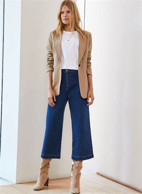 Tops To Wear With Wide Leg Cropped Jeans