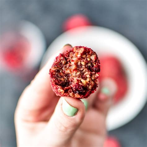 Spiced Berry Bliss Balls Project Meal Plan