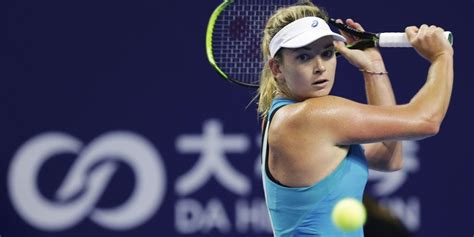 Wta Elite Trophy Coco Vandeweghe Overpowers Ashleigh Barty To Set Up