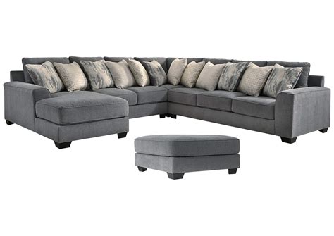 Castano 5 Piece Sectional With Chaise