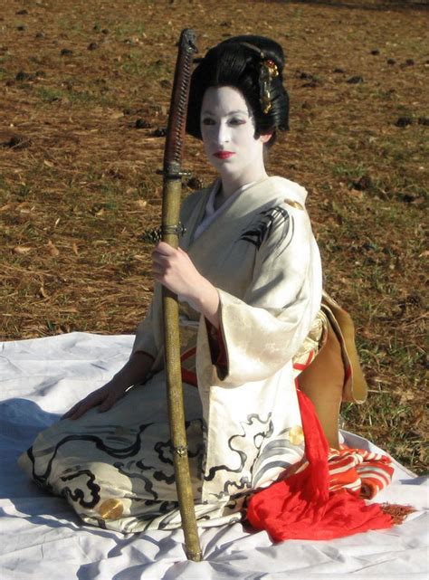 Geisha Sword 11 By Themuseslibrary Geisha Warrior Woman Martial Artists