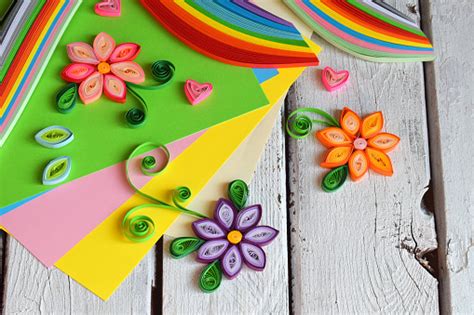 Teknik Quilling Strip Kertas Bunga Gunting Elemen Kerajinan Buatan