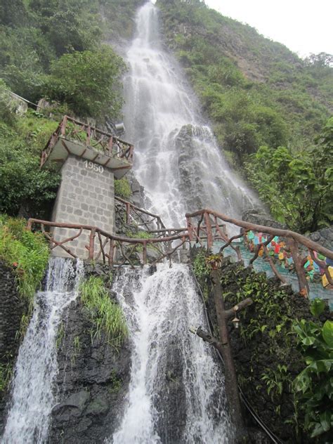Baños de agua santa te espera, tiene muchas actividades planificadas para ti. Pasaporte Vago: Ecuador con encanto. Visita Baños de Agua ...