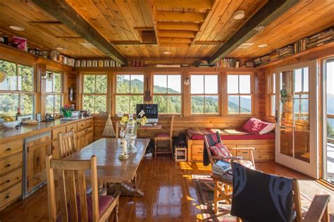 Worlds Most Awesome Off Grid Homes