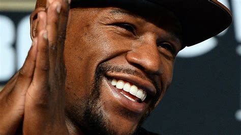 February 24, 1977) is an american professional boxing promoter and former professional boxer. Floyd Mayweather back on top of Forbes best paid list - AS.com