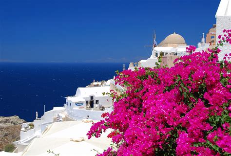 Oia Santorini Greece Oia Is The Most Famous Of All Vil Flickr