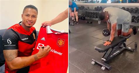 Man Uniteds Former Captain Looks Damn Ripped As He Begins New Chapter In Life Football