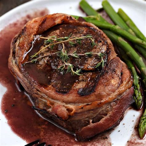 Bacon Wrapped Filet Mignon With Red Wine Sauce Cooking With Curls