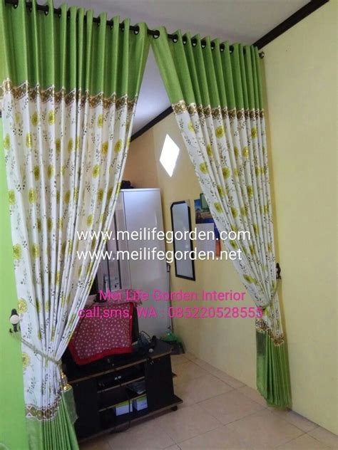 Sekat ruang sederhana lewat rangka kayu. #desain #gorden untuk #pembatas #ruangan | Interior ...