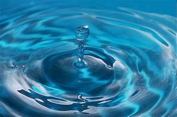 El agua es una sustancia líquida desprovista de olor, sabor y color, que existe en estado más o menos puro en la naturaleza y cubre un porcentaje importante (71 %) de la superficie del planeta tierra. Como poupar água