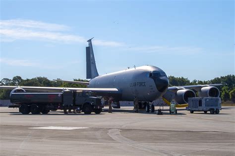 Macdill Afb Conducts Its First Kc 135 Hot Pit Refuel Macdill Air