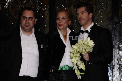Instagram αντελινα τελωνη χαρησ βαρθακουρησ χαρησ βαρθακουρησ αναρτηση. Χ. Βαρθακούρης - Α. Τελώνη: Έκαναν τον θρησκευτικό γάμο ...