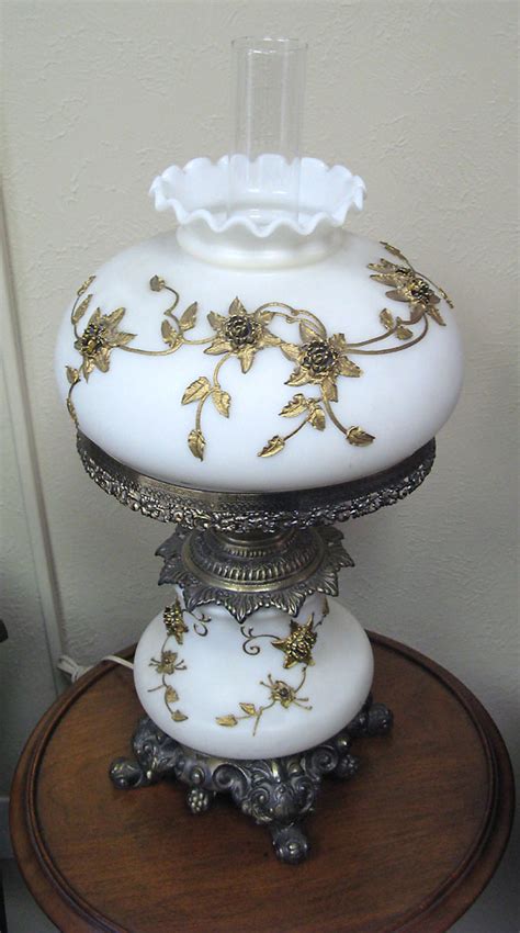 10 Benefits Of Antique Globe Lamps Warisan Lighting