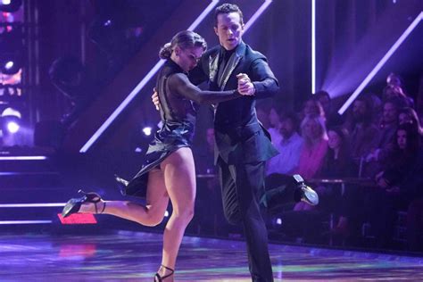 Dwts Jason Mraz Gets His Swagger Back On Taylor Swift Night And