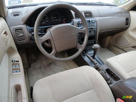 1999 Nissan Maxima Gle Interior