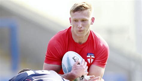 Przydomek z nagłowic bierze się, jak podano w jego biografii, od wsi w ziemi. Bulls re-sign Rhinos duo - Serious About Rugby League