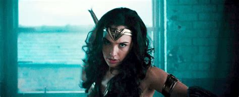 Gal Gadots Wonder Woman A Hero For Gun Control Video