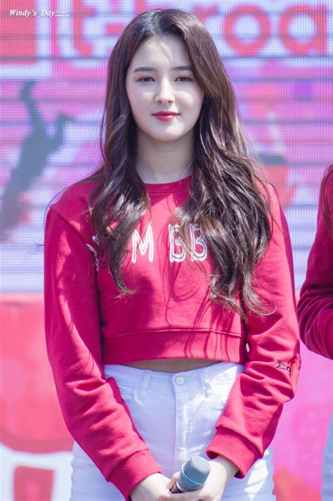 Pin En Nancy Momoland