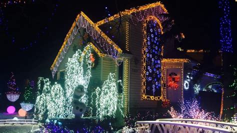 Bob The Carpenter Lights Up Edmonton Home With Eccentric Christmas