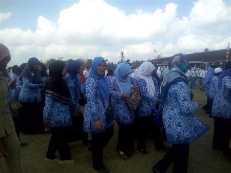 Jul 28, 2021 · blog yang berisi informasi pendidikan, kelengkapan perangkat mengajar, prota, promes, silabus, rpp. 100.000 Lowongan Formasi CPNS 2019 Dibuka Bulan Oktober - 7Pelangi.com