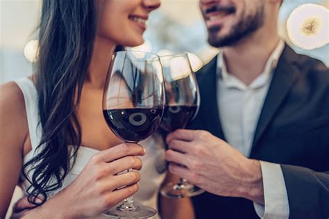 5 Tips To Impress A Date On A First Date Zagline