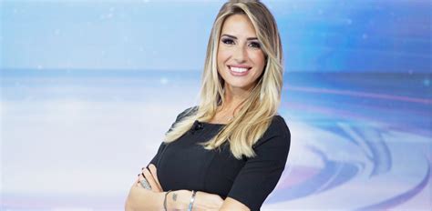 Giorgia rossi (born 5 july 1987) is an italian journalist and television presenter. Giorgia Rossi: «Se me ne intendo di calcio? La prima volta ...